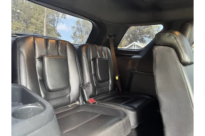 $12999 : 2018 Explorer XLT image 9