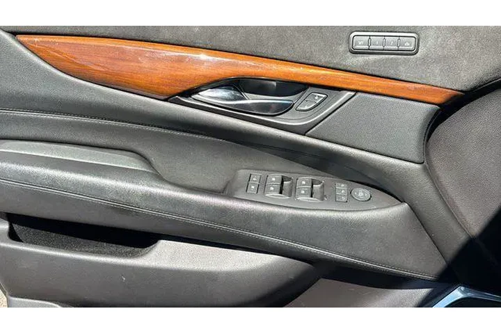 $31896 : Cadillac Escalade ESV 2019 L image 6