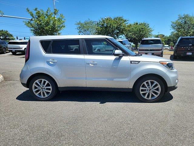 $10999 : PRE-OWNED 2018 KIA SOUL + image 3