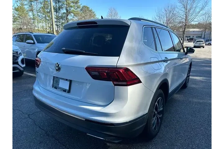 $12293 : Volkswagen Tiguan 2020 SE 4d image 5