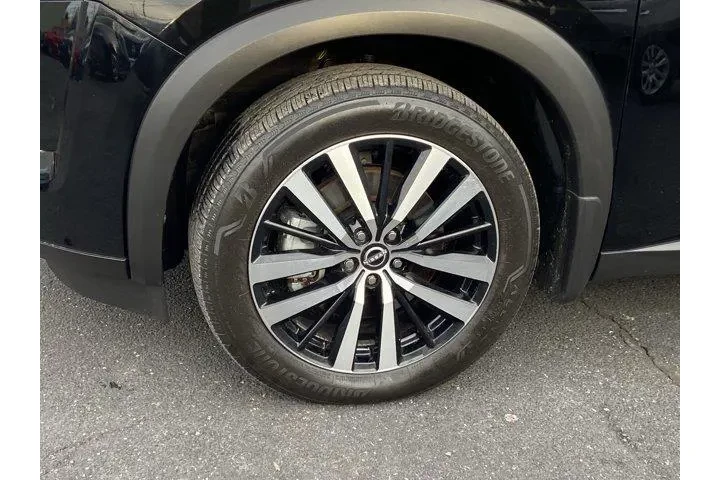 $33987 : Nissan Pathfinder 2024 Plati image 8