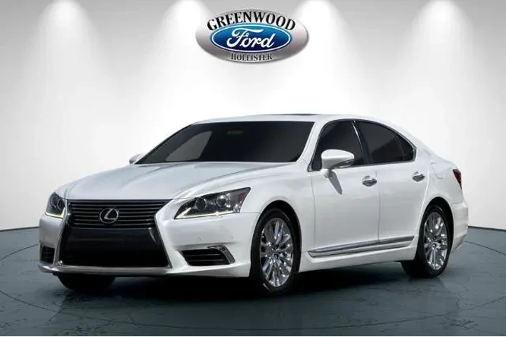 $29991 : Lexus LS 460 2017 4dr Sedan image 8