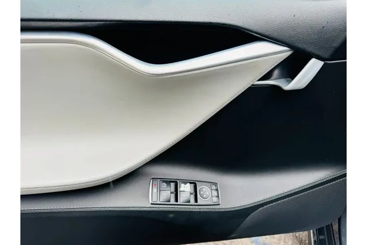 $12995 : 2014 Model S P85 image 7