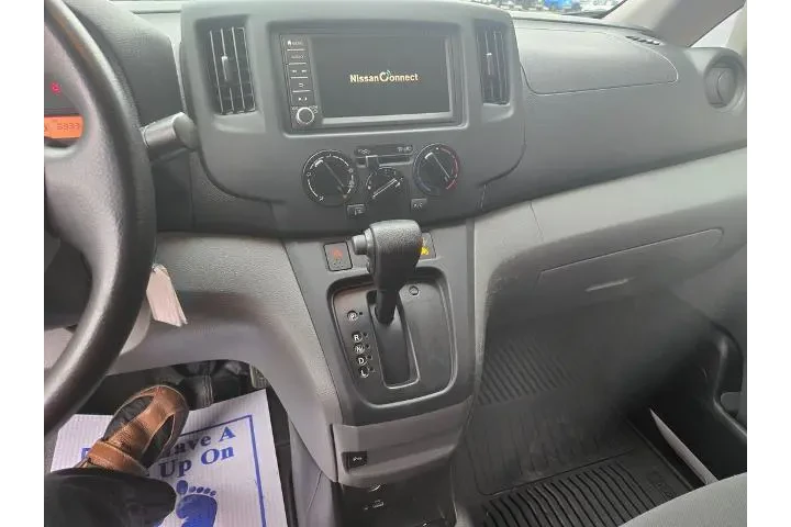 $18998 : Nissan NV200 2021 S 4dr Carg image 9