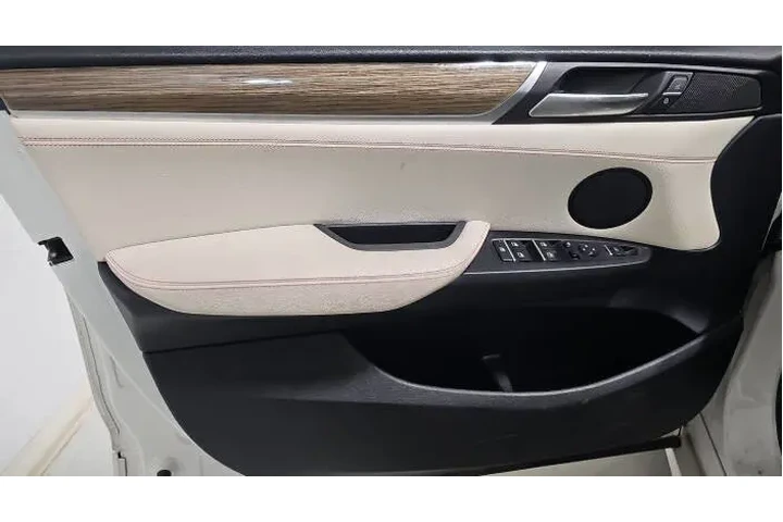 2016 BMW X3 xDrive28i image 9