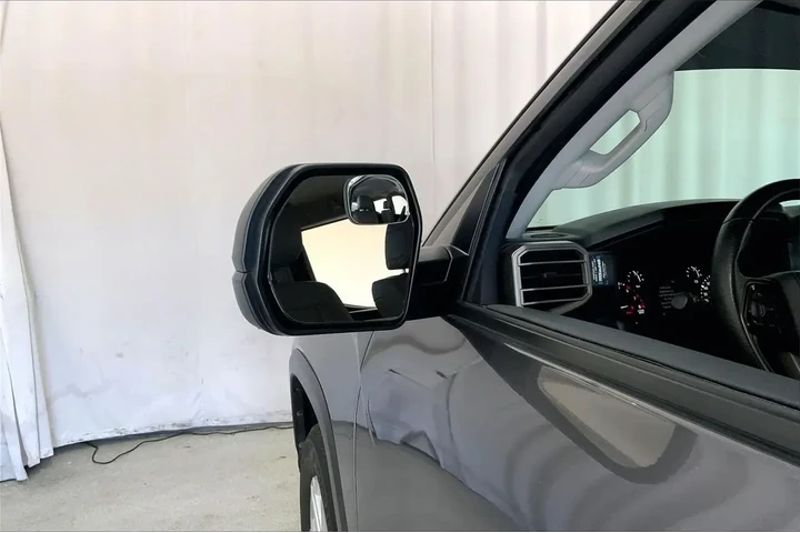 $38211 : Toyota Tundra 2024 4x2 SR5 4 image 10