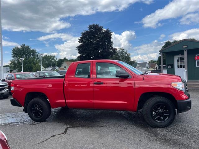 $21990 : 2016 Tundra image 2