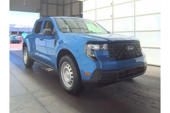 $30999 : Ford Maverick 2026 AWD XL 4d image 4