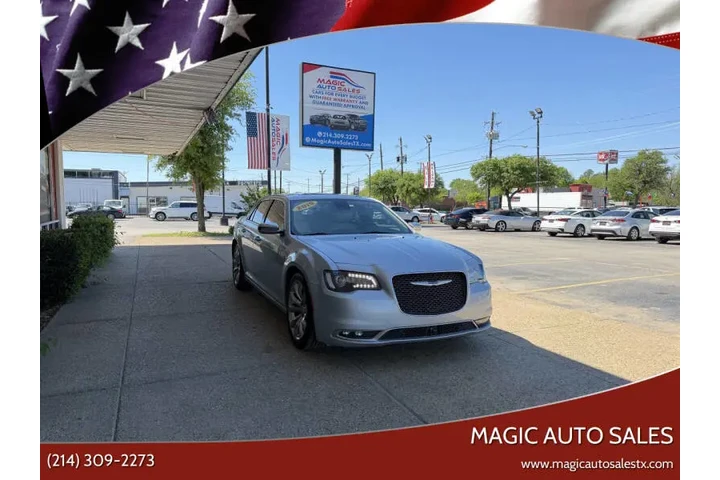 $17999 : 2019 300 Limited image 2