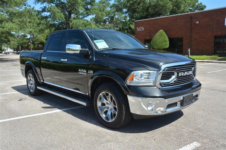 2017 1500 Laramie Limited image 5