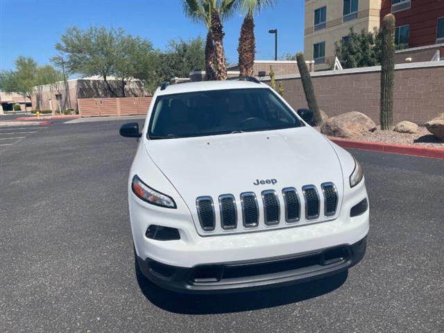 $10995 : 2016 Cherokee Sport image 3