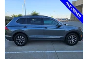 $21995 : Volkswagen Tiguan 2021 SE 4d thumbnail