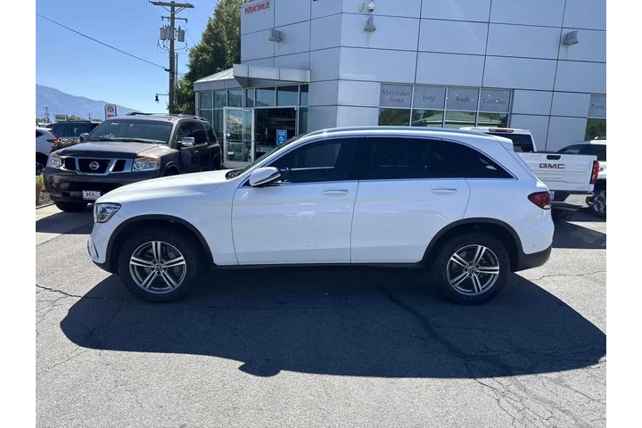 $25910 : 2021 GLC 300 4MATIC SUV image 10