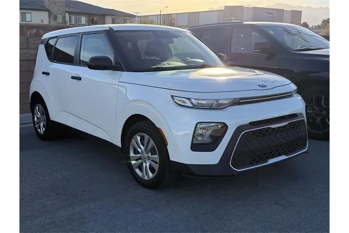 $12988 : Kia Soul 2021 LX 4dr Crossov image 5