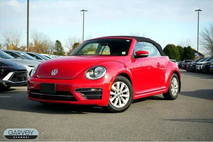 $29588 : Volkswagen Beetle Convertibl image 1