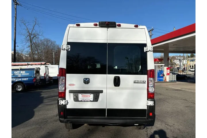 $31499 : 2023 RAM ProMaster 2500 159 WB image 6