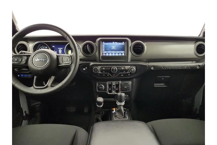 $27998 : Jeep Wrangler 2023 4x4 Willy image 9