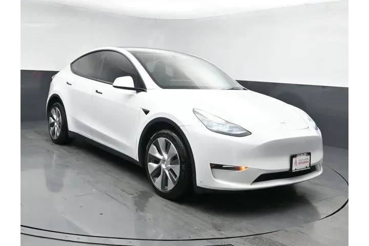 $22526 : Tesla Model Y 2023 AWD 4dr C image 2