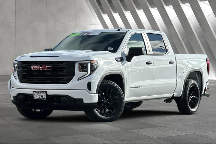 $36000 : GMC Sierra 1500 2025 4x2 Pro image 2