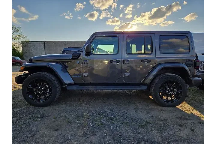 $35488 : Jeep Wrangler 2025 4x4 Backc image 6