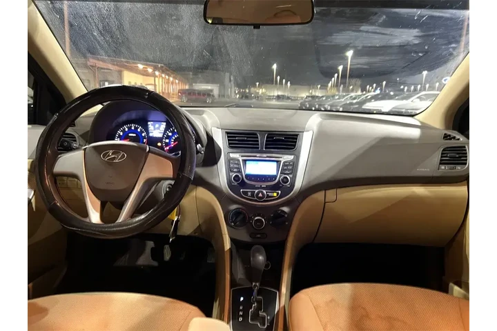 $8000 : Hyundai ACCENT 2012 GLS 4dr image 5