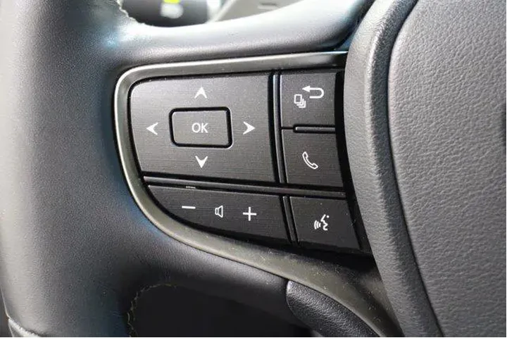 $27984 : Lexus ES 350 2019 F SPORT 4d image 9