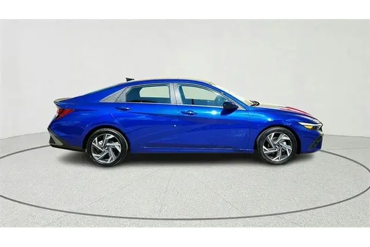 $20242 : Hyundai ELANTRA 2025 SEL Spo image 2