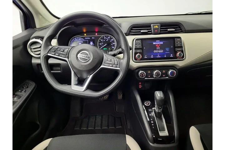 $17998 : Nissan Versa 2021 SV 4dr Sed image 10