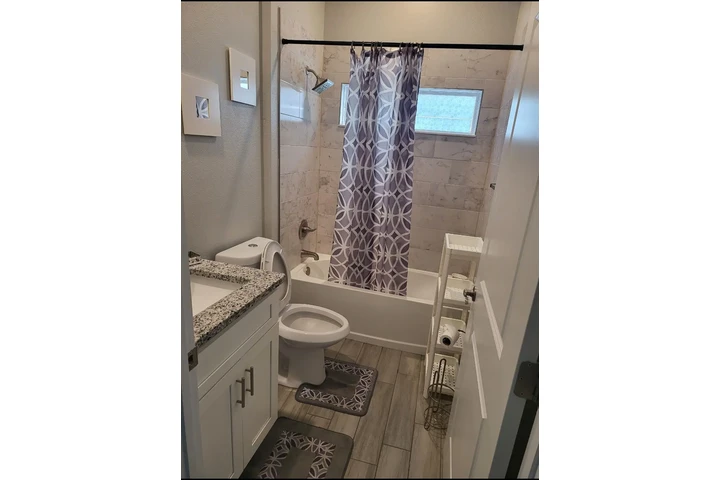 $450 : Rento un cuarto image 3