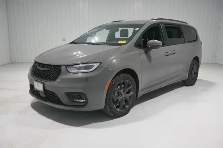 $32000 : Chrysler Pacifica 2023 AWD T image 1