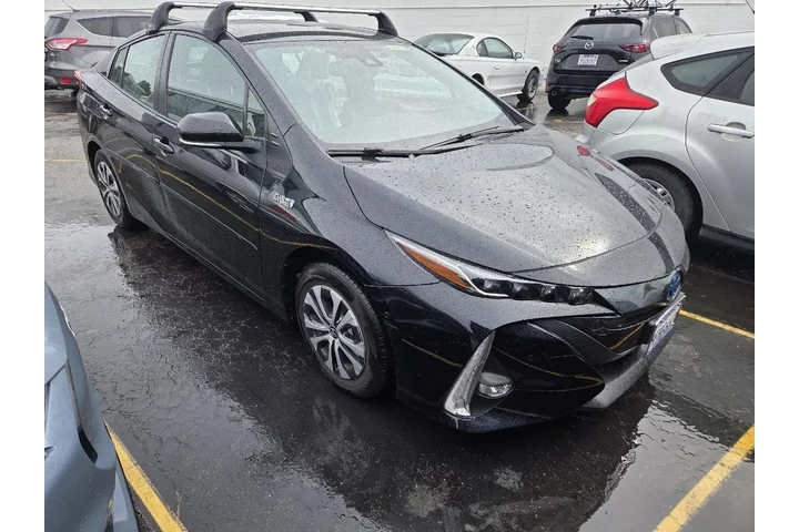 $27500 : Toyota Prius Prime 2022 LE 4 image 3