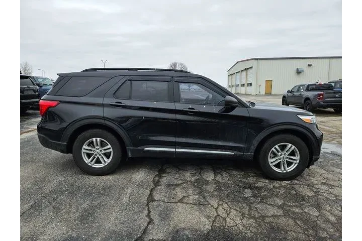 $29000 : Ford Explorer 2023 AWD XLT 4 image 4