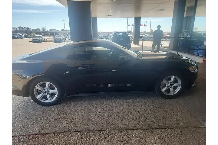 $15383 : Ford Mustang 2015 V6 2dr Fas image 3