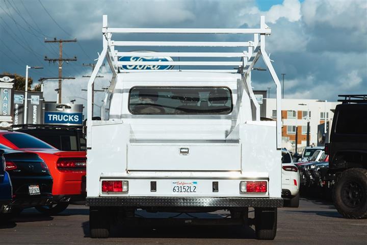 2017 ProMaster Chassis Cab image 6