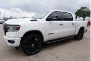 $37725 : Ram 1500 2021 4x4 Laramie 4d thumbnail