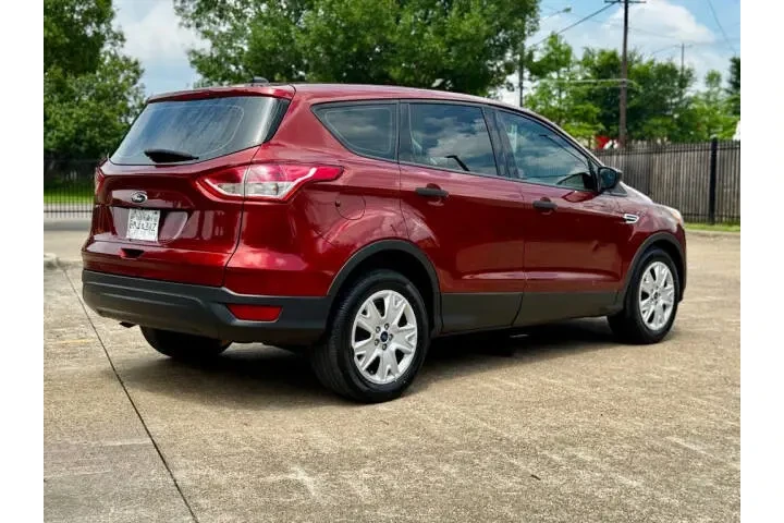 $7991 : 2014 Escape image 3