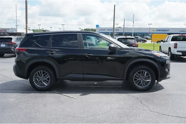 $19399 : Nissan Rogue 2023 AWD S 4dr image 7