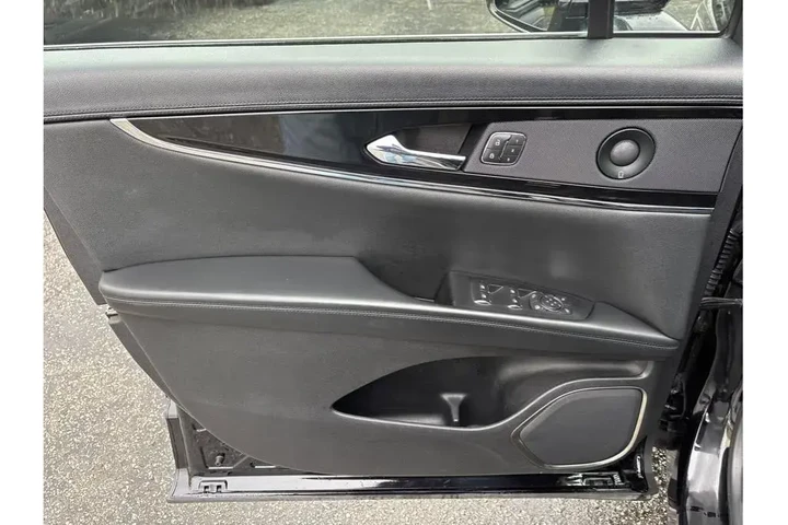 $23498 : Lincoln Nautilus 2021 Reserv image 9