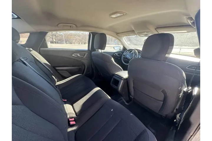 $6999 : 2015 200 Limited image 9