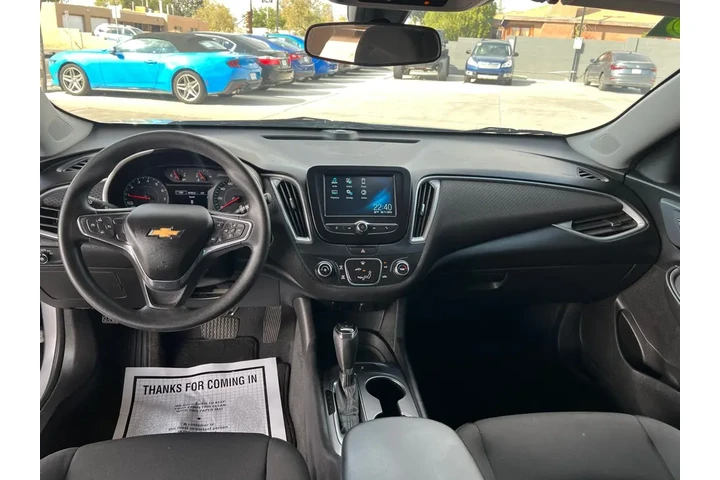 2018 Malibu LS image 9