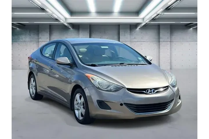 $6585 : Hyundai ELANTRA 2013 GLS 4dr image 2