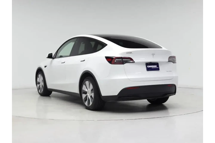 $28998 : Tesla Model Y 2021 AWD Long image 2