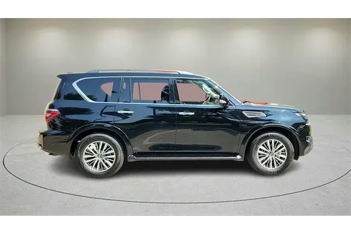 $32466 : Nissan Armada 2023 4x2 SL 4d image 2