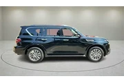 $32466 : Nissan Armada 2023 4x2 SL 4d thumbnail