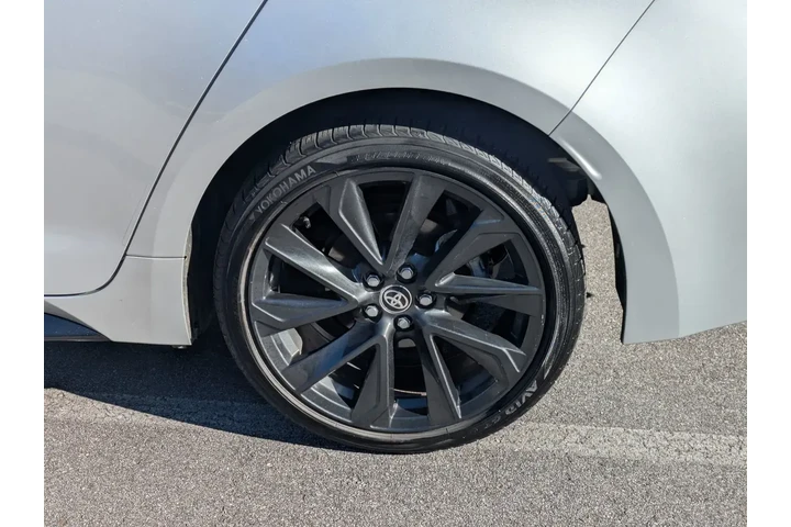 $23995 : Toyota Corolla Hybrid 2023 S image 8