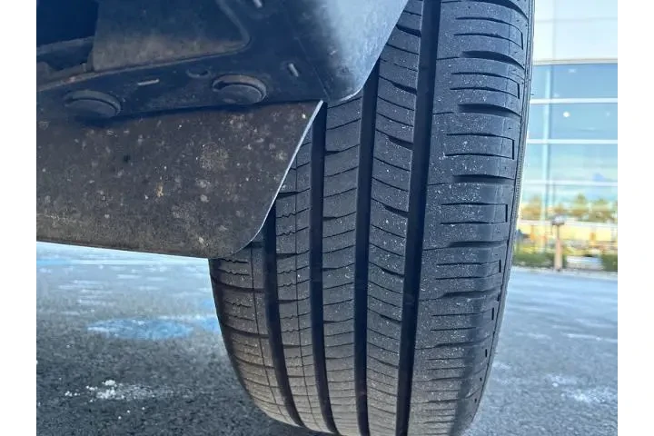 $15694 : Buick Encore 2017 AWD Prefer image 9