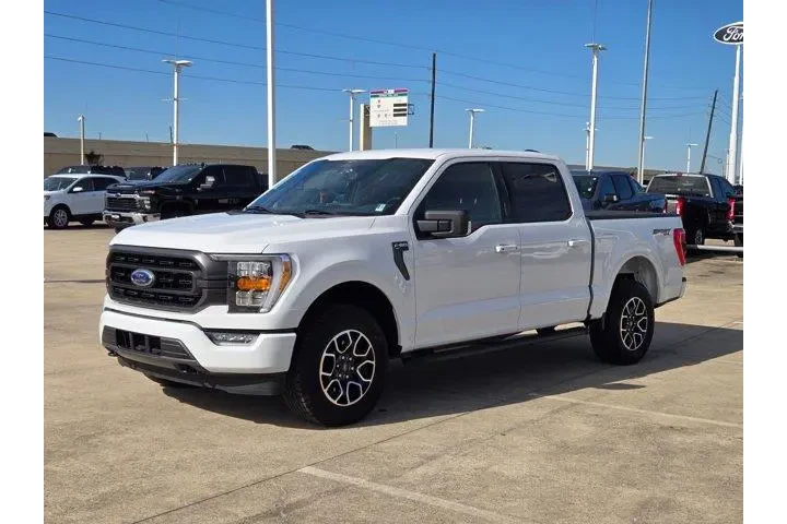 $39527 : Ford F-150 2023 4x4 XLT 4dr image 7