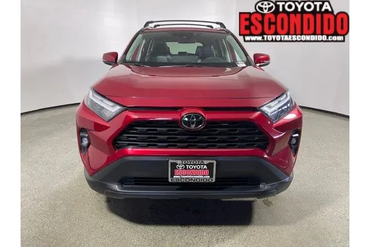 $33998 : Toyota RAV4 2023 AWD XLE Pre image 8