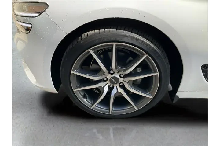 $29144 : Genesis G70 2023 2.0T 4dr Se image 10