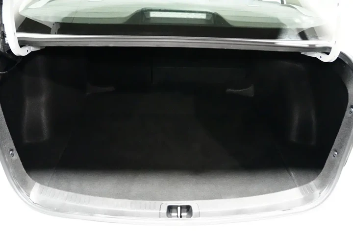 $19918 : 2023 Corolla image 8